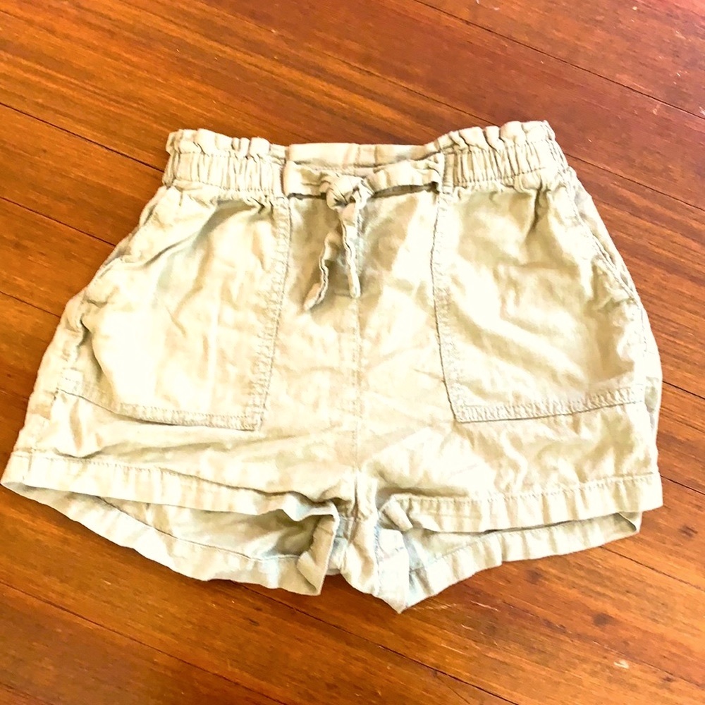 comfy green shorts